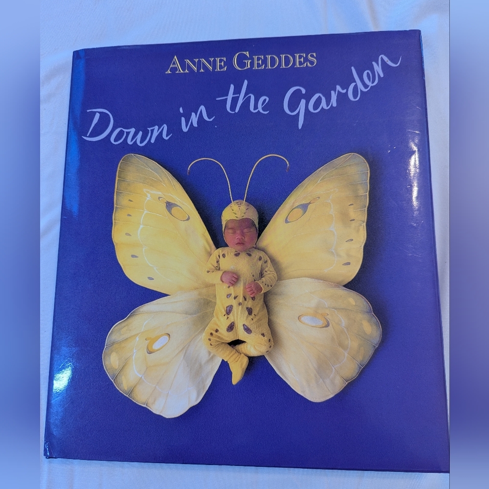Anne Geddes Down In The Garden Book